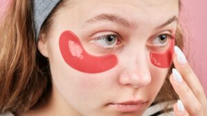 comment-enlever-les-cernes-en-5-minutes