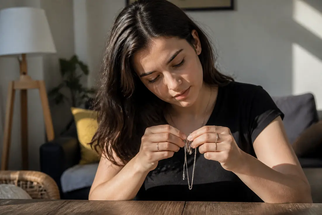 Quelle est la signification spirituelle d'un collier qui s'emmêle ?